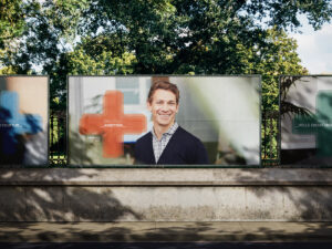 Dr. Kade Plakat Mitarbeiterkampagne